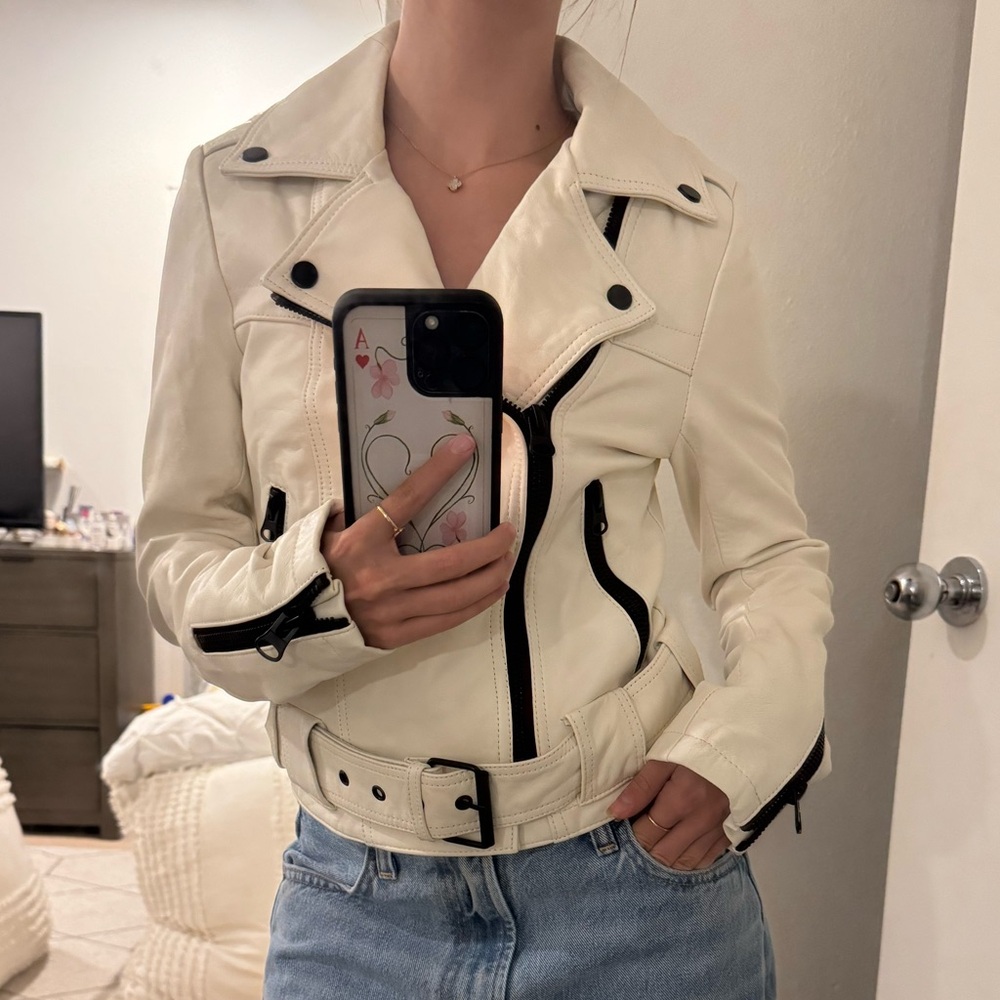 Vintage Carmar Off-White Leather Jacket with Belt and Zipper Details